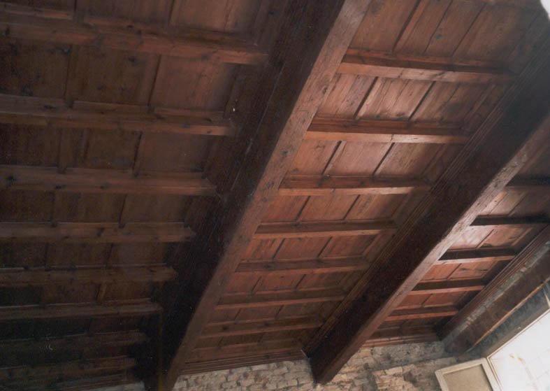 Ceiling – A good example of restoration